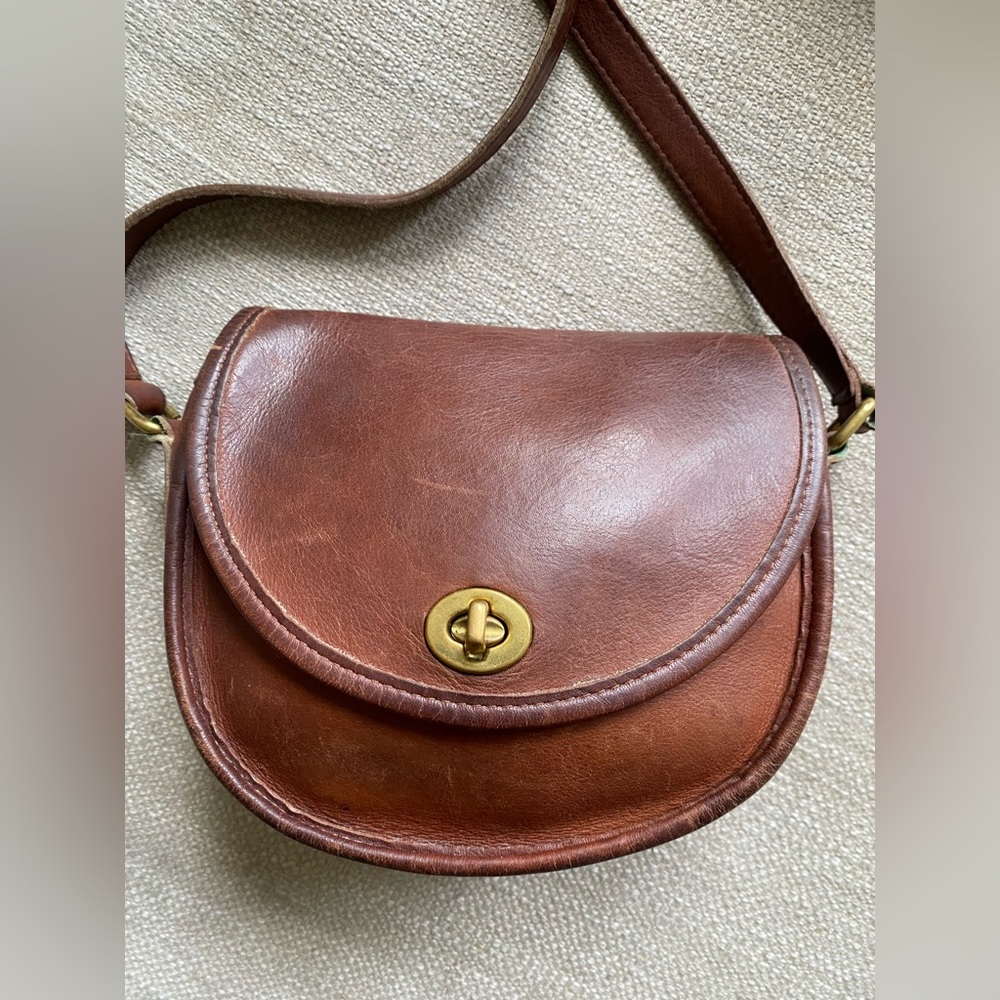 Vintage Coach Bag 100% Leather Purse The Watson Crossbody 9981 Made in The USA